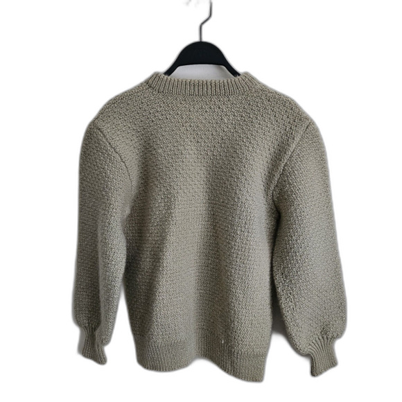 Green Chunky hand knit sweater. Acrylic. Fits like Women's S/M. Very thick - Picture 4 of 6